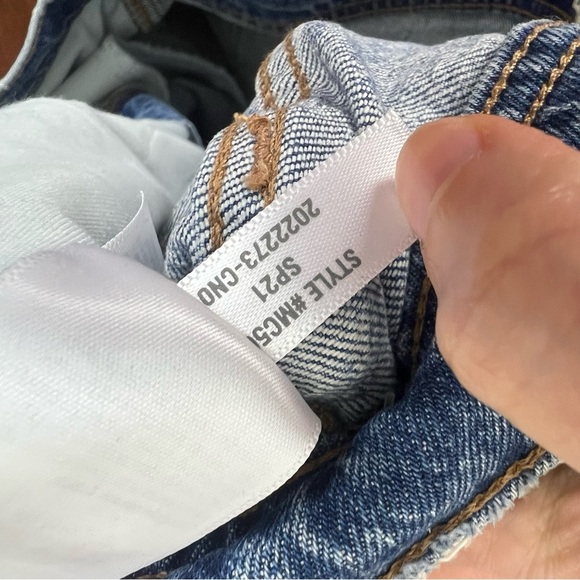 Madewell 11" High-Rise Flare Jeans in Erickson Wash Stitched Pocket Size 32 - Picture 9 of 9